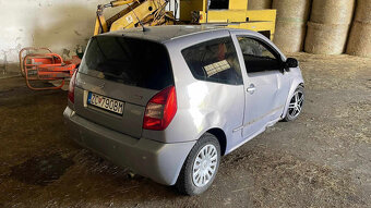 Predám Citroen C2 1,4 HDi Automat - havarované - 5