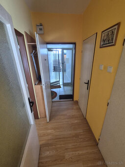 Na predaj 1 izbový byt s dvomi balkónmi na chrenovej - 5