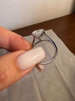 Prsten z 14 kt. bieleho zlata s 3ct lab grown diamantom - 5
