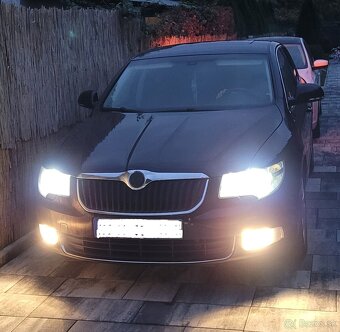 Škoda Superb 2.0 TDI DSG - 5