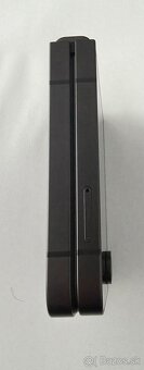 Samsung Galaxy Z Flip6 256 GB – Crafted Black – ako nový - 5