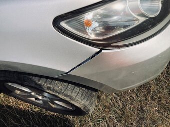 Predám Hyundai Santa Fe 2.2. Crdi - 5