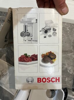 Mlynček Bosch mum 2-4 na kuchynský robot - 5