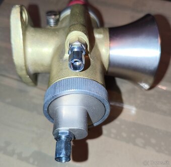 Predám bronzový karburátor Amac 15MDY - 5