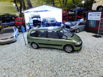 model auta Renault Espace 3 Otto mobile 1:18 - 5