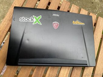 Herný Notebook MSI GT72S 17”i7-6820HK,8GBDDR4,GTX980M,256GBS - 5