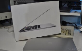 Apple MacBook Pro 13" 2019 - 5