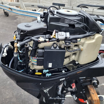 LODNI ZAVESNY MOTOR MERCURY 25 DLOUHA NOHA 4 TAKT - 5