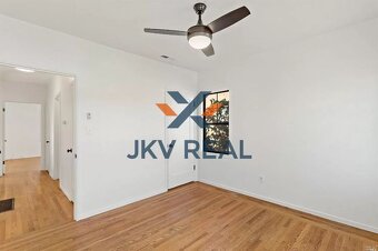 JKVreal ponúka na predaj 3-izbový byt so záhradou na Podkoli - 5