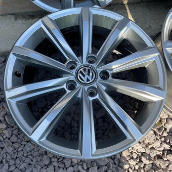 17" Hliníkové disky VW passat B8 - 5