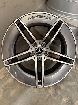 Hliníkové disky 5x112 R19 Mercedes Benz E Clas W214 S214 AMG - 5