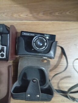 Predám tychto 10 fotoaparátu - 5