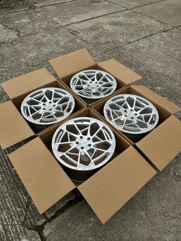 Radi8 5x112 r19 - 5