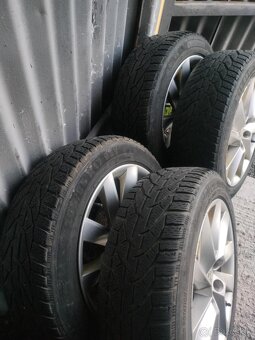 4ks alu disky orig. Škoda 5x112 R17 pneu 205/55 R17 5mm - 5