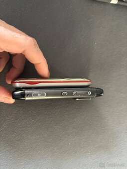 Nokia n8 + LG km570 - 5