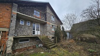 Rezervovaný_Väčší rodinný dom s pozemkom 2139 m2, Lopúchov - 5