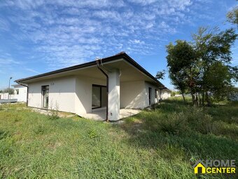 REZERVOVANÁ novostavba - 5 izbový bungalov/ RD/ v Komárne /  - 5