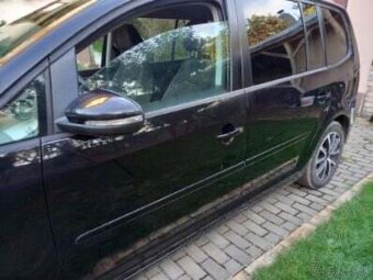 Volkswagen Touran - 5