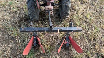 Predám malotraktor + veľa príslušenstva komplet 110€ - 5