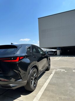 Lexus NX 2.5 Hybrid AWD Executive - 5