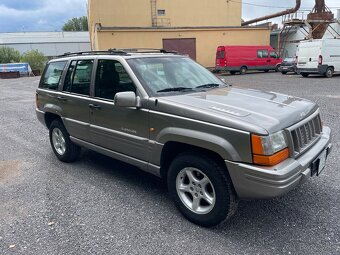 Jeep GRAND CHEROKEE ZJ 5,9L V8 - 5