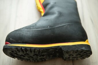 LA SPORTIVA 8000m Olympus Mons Evo 41 - 5