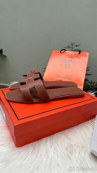 Hermes oran slapky - 5