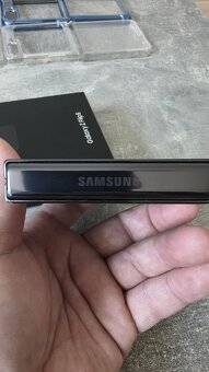 Samsung Galaxy Z Flip 5  512 GB - 5