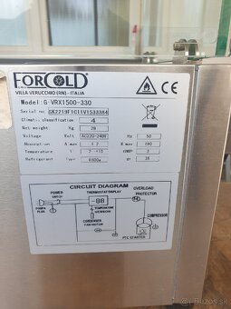 Chladiaca vitrina - 5