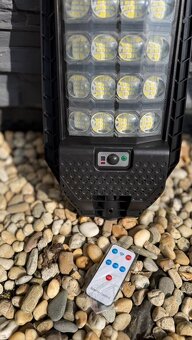 Solar LED reflektor s výkonom 1300 W - 5