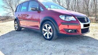 Volkswagen Touran Cross 2.0TDI - 5