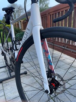 Polygon Strattos 550 cestný bicykel - 5
