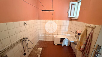 Priestranný 2 izbový byt, 75 m2 + 22 m2 pivničný priestor - - 5