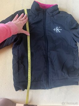 Zimna obojstranna bunda Calvin Clein, velkost 8-12 rokov, - 5