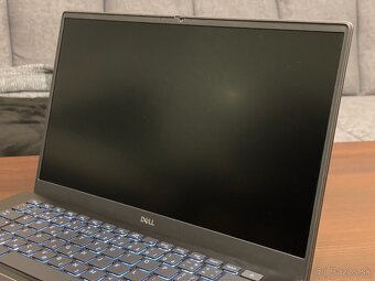 Dell Vostro - Intel i5 /16GB RAM/256GB NVMe/14" FHD/W11 PRO - 5