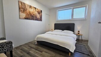 EXKLUZÍVNE Moderný zariadený 4-izbový rodinný dom, 2 k - 5