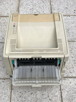 laserová tlačiareň HP LaserJet P2014 s paralelným portom - 5