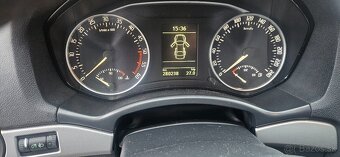 Octavia 2 facelift 1.6 tdi - 5