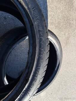 Hankook Winter ICept EVO2 295/35 R23 108W - 5