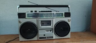 Radiomagnetofon HITACHI - 5
