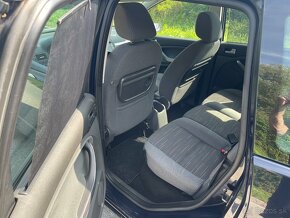 RORD FOCUS C-MAX r.v.2007 - 5