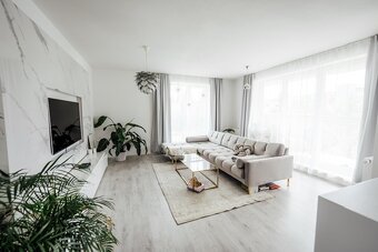 Na predaj luxusný komplet zariadený 3-izbový byt – Fončorda - 5