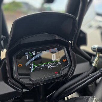 Kawasaki Versys 650 2025 + zadný kufor - 7400 km - 5