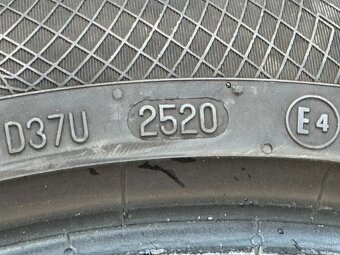 225/45 R18 - 5