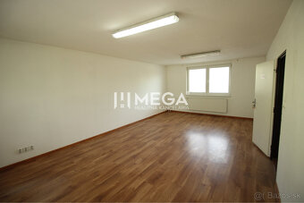 PRENÁJOM KANCELÁRII v Humennom výborná lokalita, BEZ DEPOZIT - 5