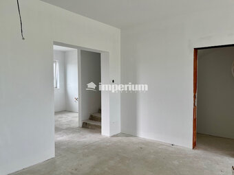 Rovinka -predaj 4 izbový byt so záhradkou. - 5