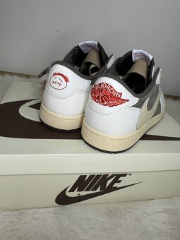 Jordan 1 Low x Travis Scott Reverse Mocha - 5