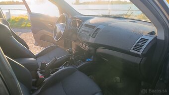 Citroen C-Crosser 2,2Hdi, 7miest, 4x4 - 5