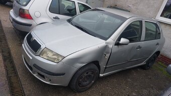Fabia 1.2 12v 110500km - 5