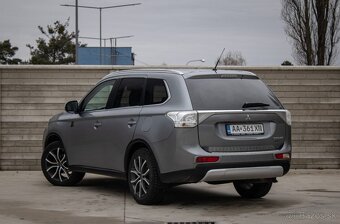 Mitsubishi Outlander 2.2 D-ID 110kW - 5